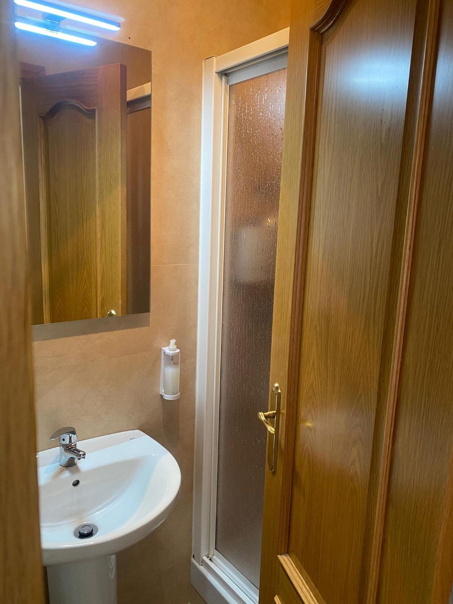 Hostal Retiro Мадрид Экстерьер фото