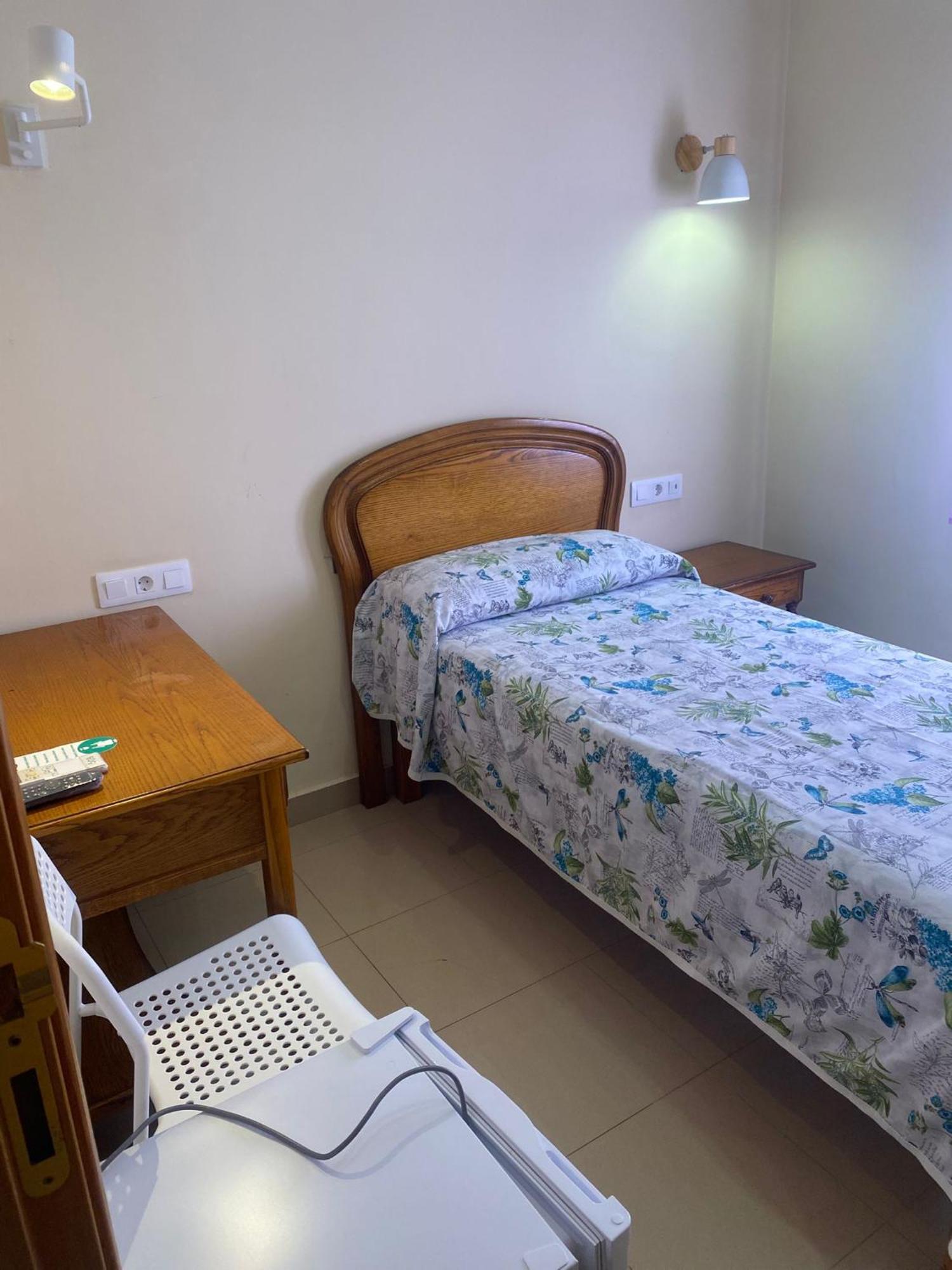 Hostal Retiro Мадрид Экстерьер фото